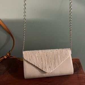 Elegant Cream Clutch with Chain Strap